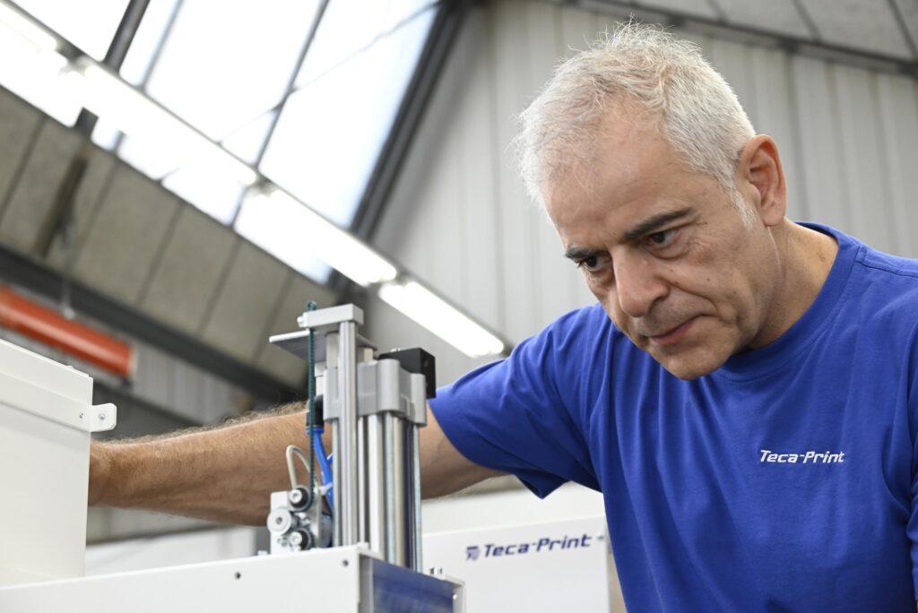 Hohe Fertigungstiefe bei Teca-Print Hohe Fertigungstiefe bei Teca-Print