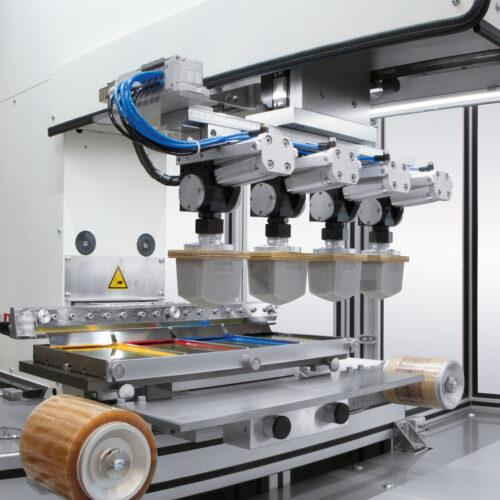Tampondruckmaschine TPX 300 mit offenem Farbgebersystem und Ausrüstung für 4-Farbendruck