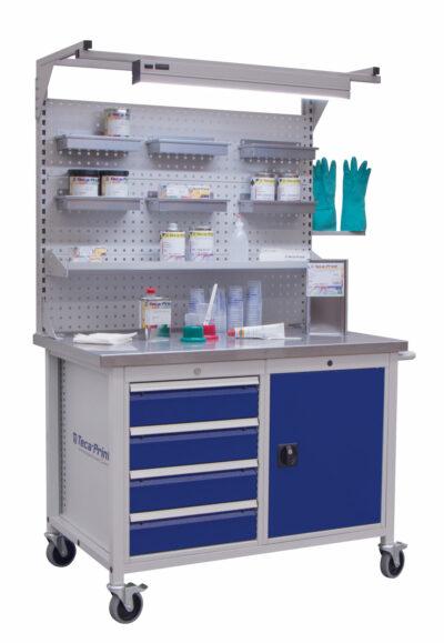 Teca-Print Farbmischplatz, ausgestattet mit Zubehoer